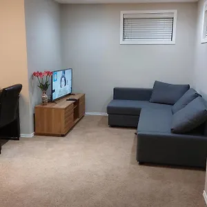  Apartment Lovely 1-bedroom Basement Canada