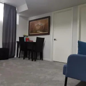  Homestay Homestay At Devonshire Canada
